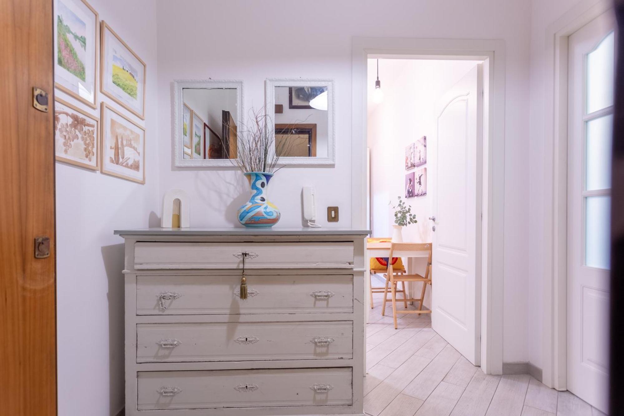 Stanza Comoda E Silenziosa Con Bagno Privato E Area Lavoro E Relax Roma Ngoại thất bức ảnh